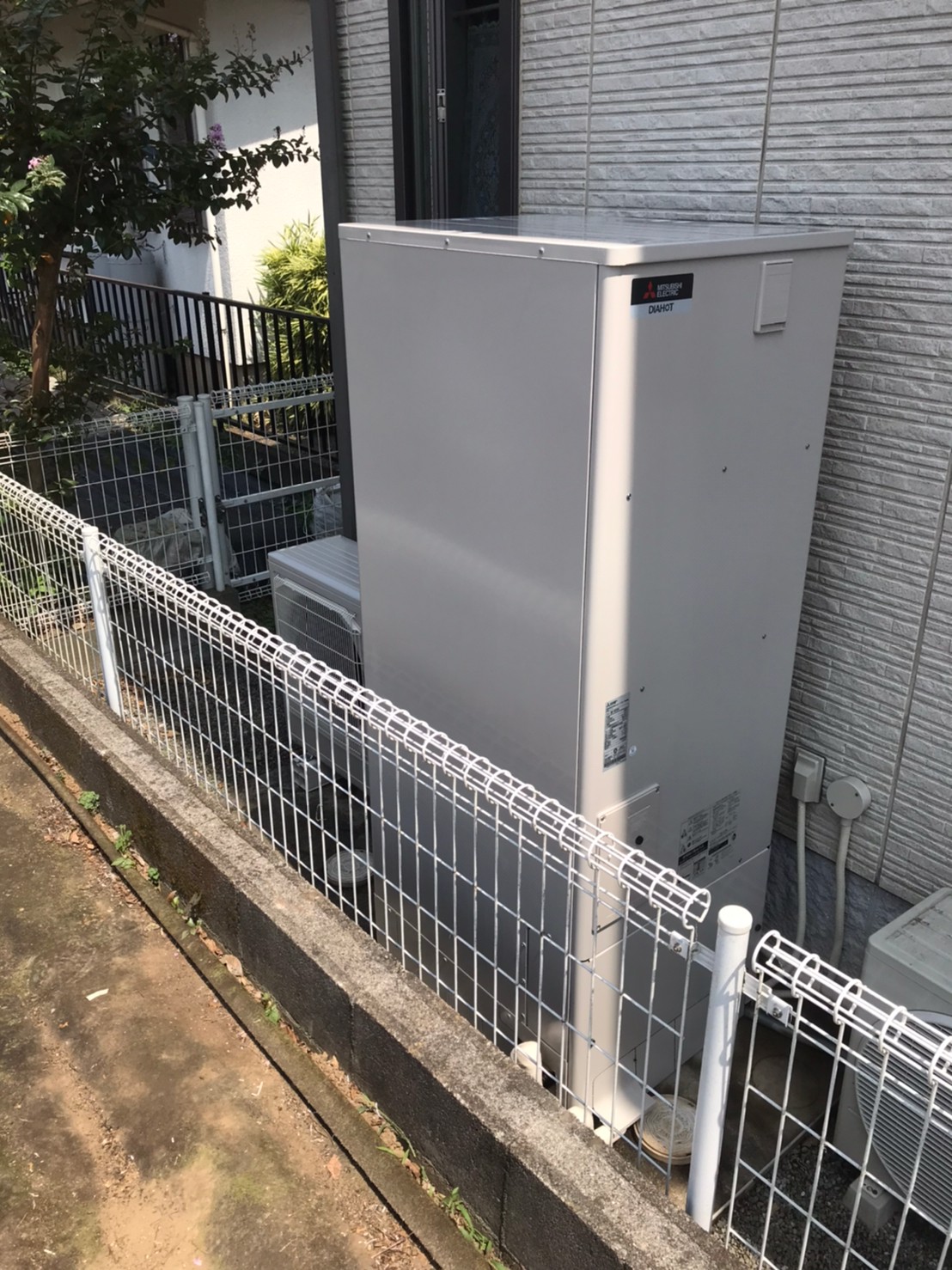 千葉県千葉市稲毛区穴川エコキュート交換工事Y様
